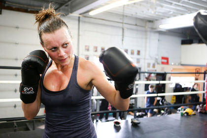 SEEKING FEMALE BOXERS FOR FEATURE FILM FLINT STRONG – KINGSWAY BOXING